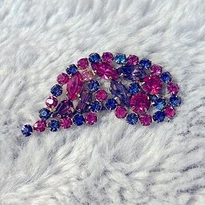 Vintage Paisley Rhinestone Pin. Gorgeous Sparkly 1985 marked
